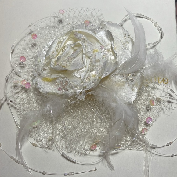 NWOT - Headpiece/ Hats - Picture 4 of 6